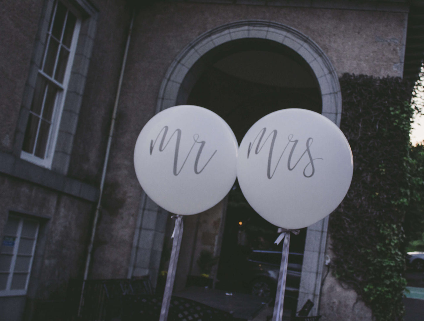 Mr. And Mrs. Jumbo Balloon